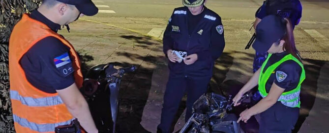 Operativos nocturnos dejaron motos retenidas, un detenido y una moto robada recuperada